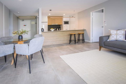 84 The Spit Holiday Apartments - Kawana Tourism 9