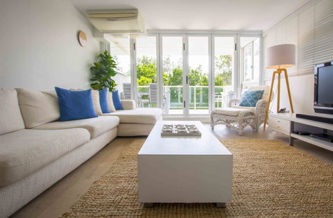 84 The Spit Holiday Apartments - Kawana Tourism 18