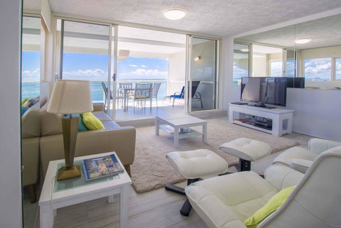 84 The Spit Holiday Apartments - Kawana Tourism 21