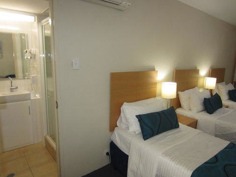 Best Western Airport 85 Motel - Kawana Tourism 41