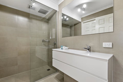 Dockside Apartments Mooloolaba - Kawana Tourism 22