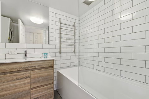 Dockside Apartments Mooloolaba - Kawana Tourism 3