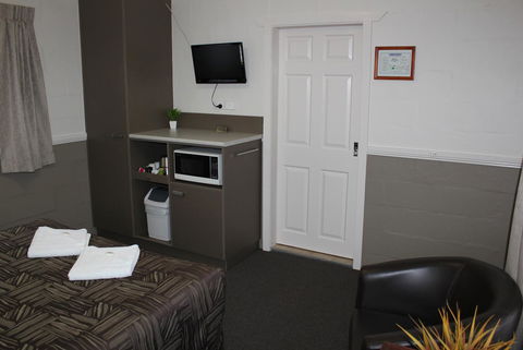 City Motor Inn - Kawana Tourism 9