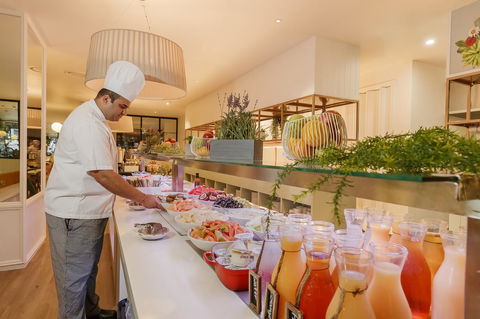 Mercure Brisbane King George Square - Kawana Tourism 16