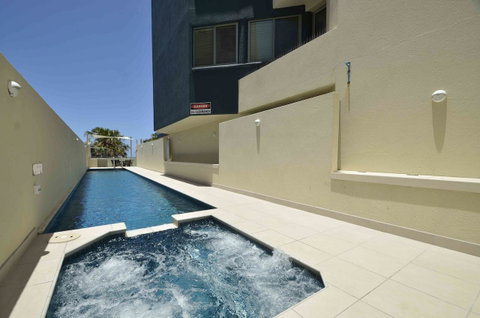 Malibu Apartments - Kawana Tourism 25