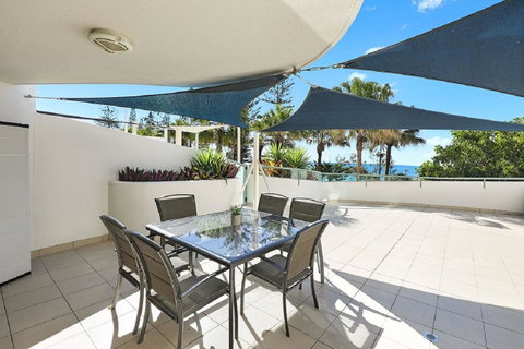 Malibu Apartments - Kawana Tourism 4