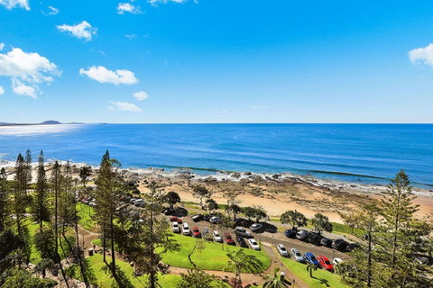 Malibu Apartments - Kawana Tourism 14