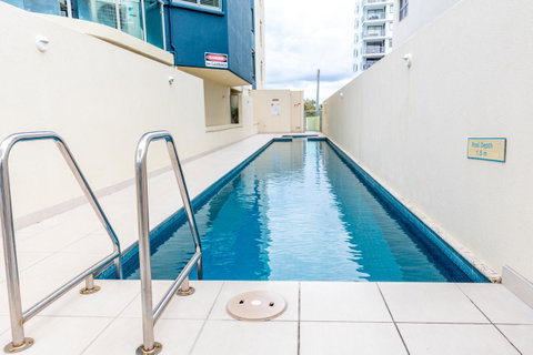 Malibu Apartments - Kawana Tourism 10