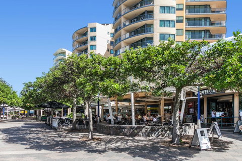 Malibu Apartments - Kawana Tourism 26