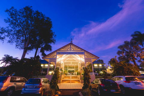 Cairns Colonial Club Resort - Kawana Tourism 14