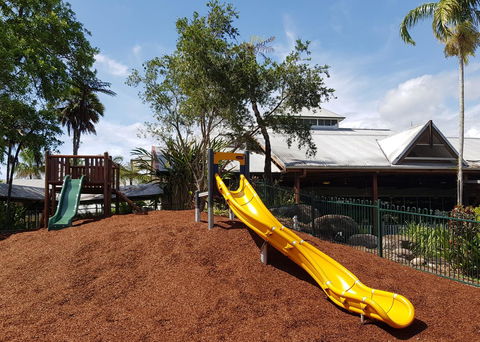 Cairns Colonial Club Resort - Kawana Tourism 9