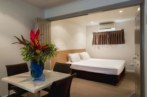 Cairns Colonial Club Resort - Kawana Tourism 27
