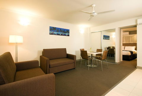 Cairns Colonial Club Resort - Kawana Tourism 28