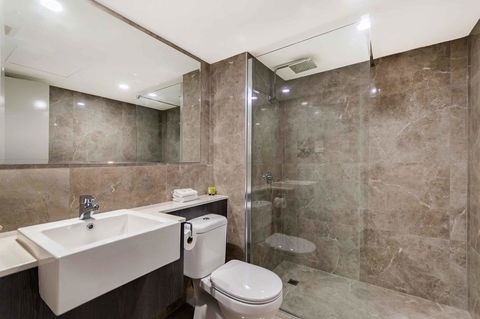 Sunshine Tower Hotel - Kawana Tourism 23