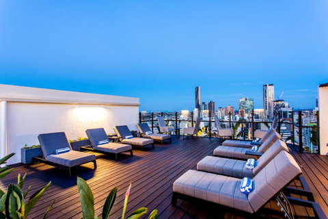 Hotel Grand Chancellor Brisbane - Kawana Tourism 0