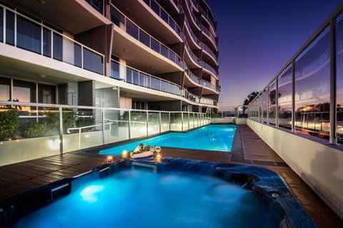 Pandanus Mooloolaba - Kawana Tourism 0
