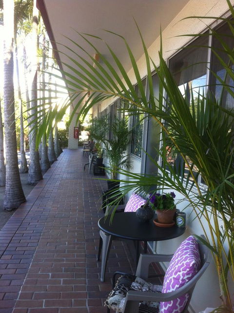 Airport Riverview Motel - Kawana Tourism 18