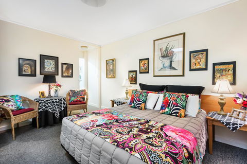 Airport Riverview Motel - Kawana Tourism 3
