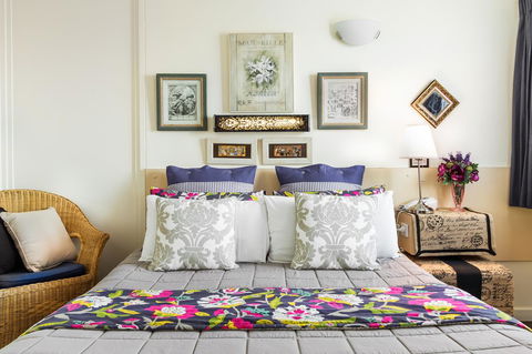 Airport Riverview Motel - Kawana Tourism 1
