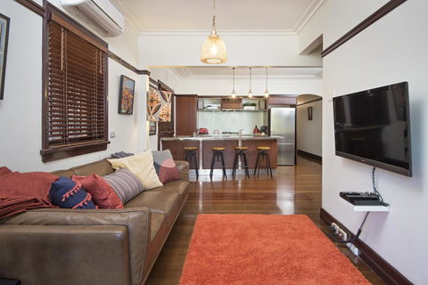 Anville Court - Kawana Tourism 7