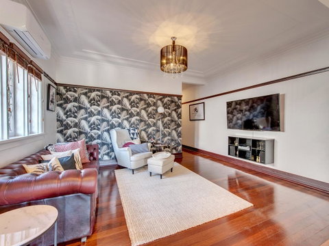 Anville Court - Kawana Tourism 3