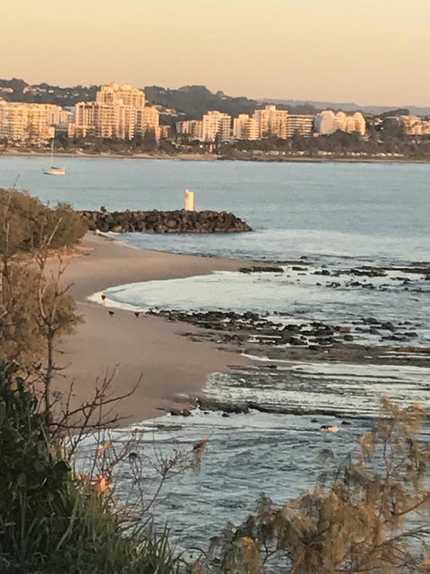 Meridian Alex Beach Apartments - Kawana Tourism 14