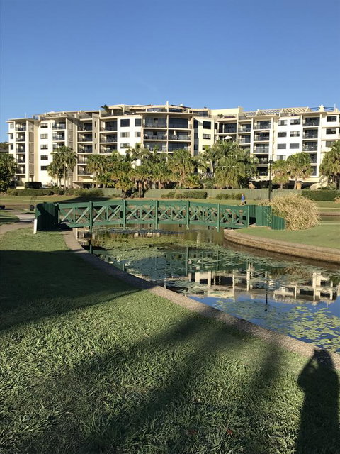 Meridian Alex Beach Apartments - Kawana Tourism 13