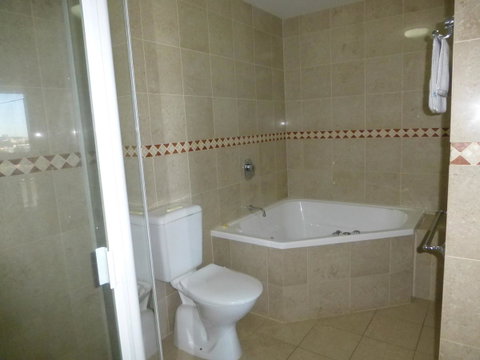 The Oasis Apartments - Kawana Tourism 19