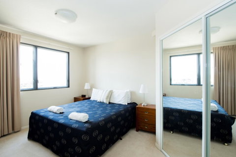 The Oasis Apartments - Kawana Tourism 13