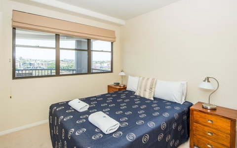 The Oasis Apartments - Kawana Tourism 12