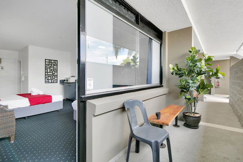 Kangaroo Point Central Hotel & Apartments - Kawana Tourism 14