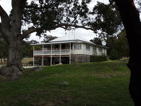 Loughmore House - Kawana Tourism 0