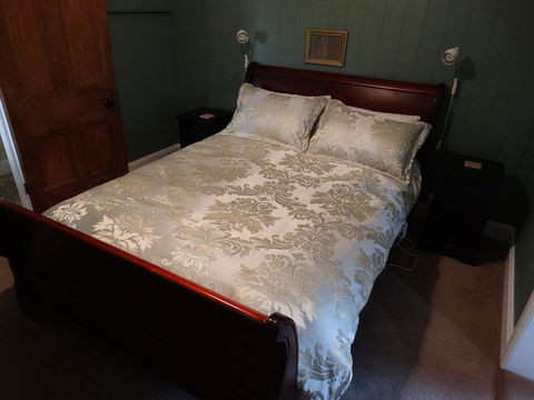 Loughmore House - Kawana Tourism 12