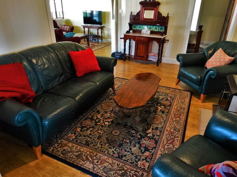Loughmore House - Kawana Tourism 5
