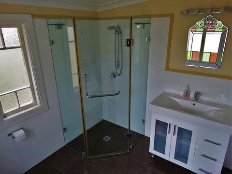Loughmore House - Kawana Tourism 11