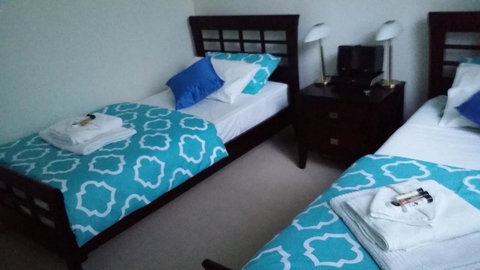 Sutton's Beach Unit - Kawana Tourism 16