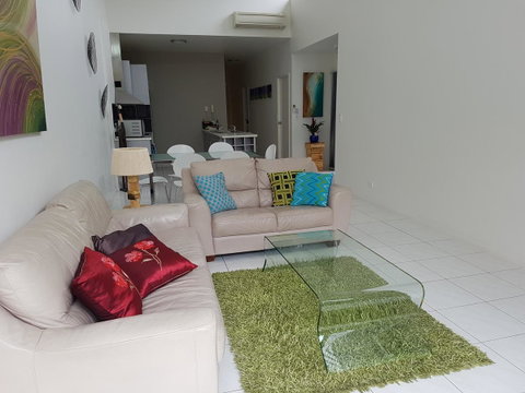 Sutton's Beach Unit - Kawana Tourism 0