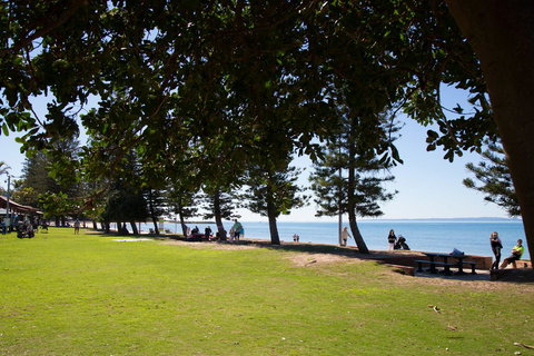 Pale Pacific Holiday Units - Kawana Tourism 32