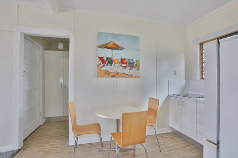 Pale Pacific Holiday Units - Kawana Tourism 22