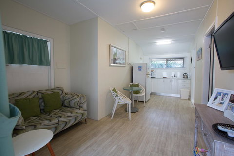Pale Pacific Holiday Units - Kawana Tourism 19