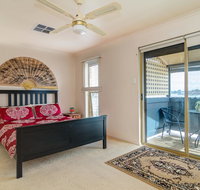 West Lakes Townhouse - Kawana Tourism
