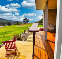 Whale Studio Apartment 1a Ocean Street - Kawana Tourism