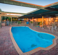 White Cliffs Underground - Kawana Tourism
