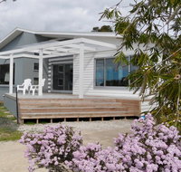 WHITE SHELLS HOLIDAY RENTAL - Kawana Tourism