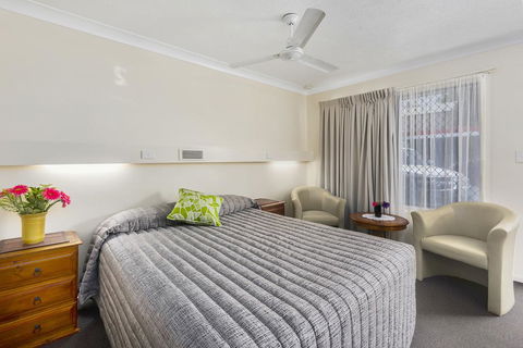 Whiteoaks Motel & Lodges - Kawana Tourism 3