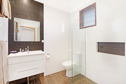 Wingham Motel - Kawana Tourism 1