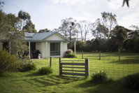 Woongara Cottage - Pet friendly country retreat