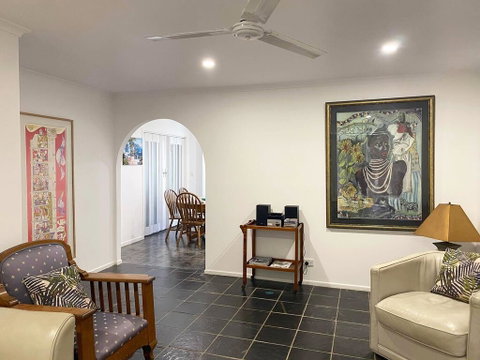 Woorim Secluded Palms Cottage - Kawana Tourism 3
