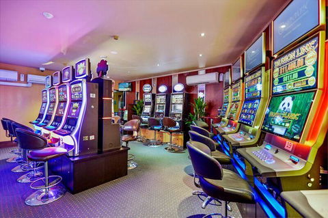 Yandina Hotel - Kawana Tourism 3