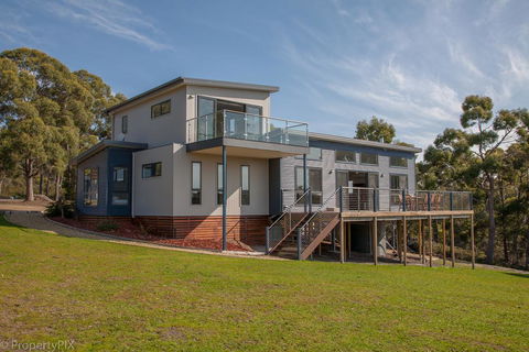 Yarrabee Nature Reserve - Kawana Tourism 0